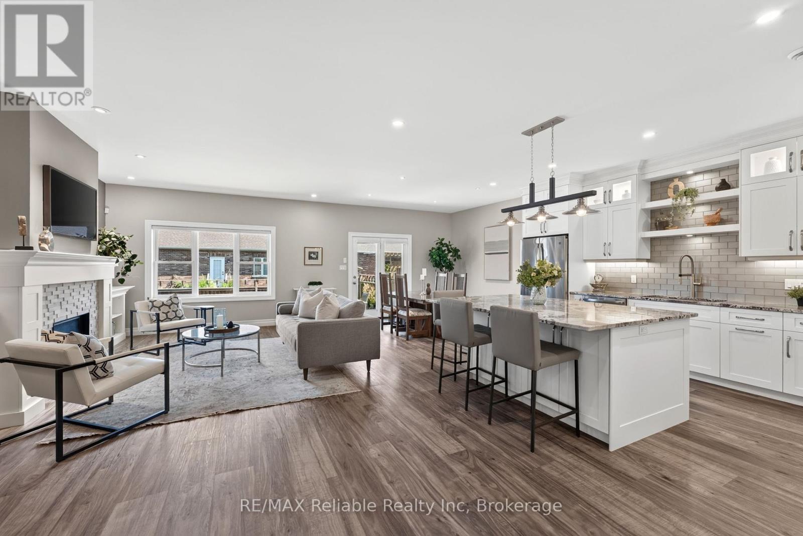 13 THIMBLEWEED DRIVE - 6
