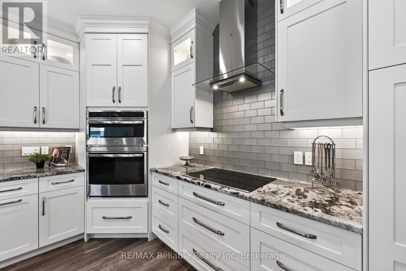 13 THIMBLEWEED DRIVE - 9