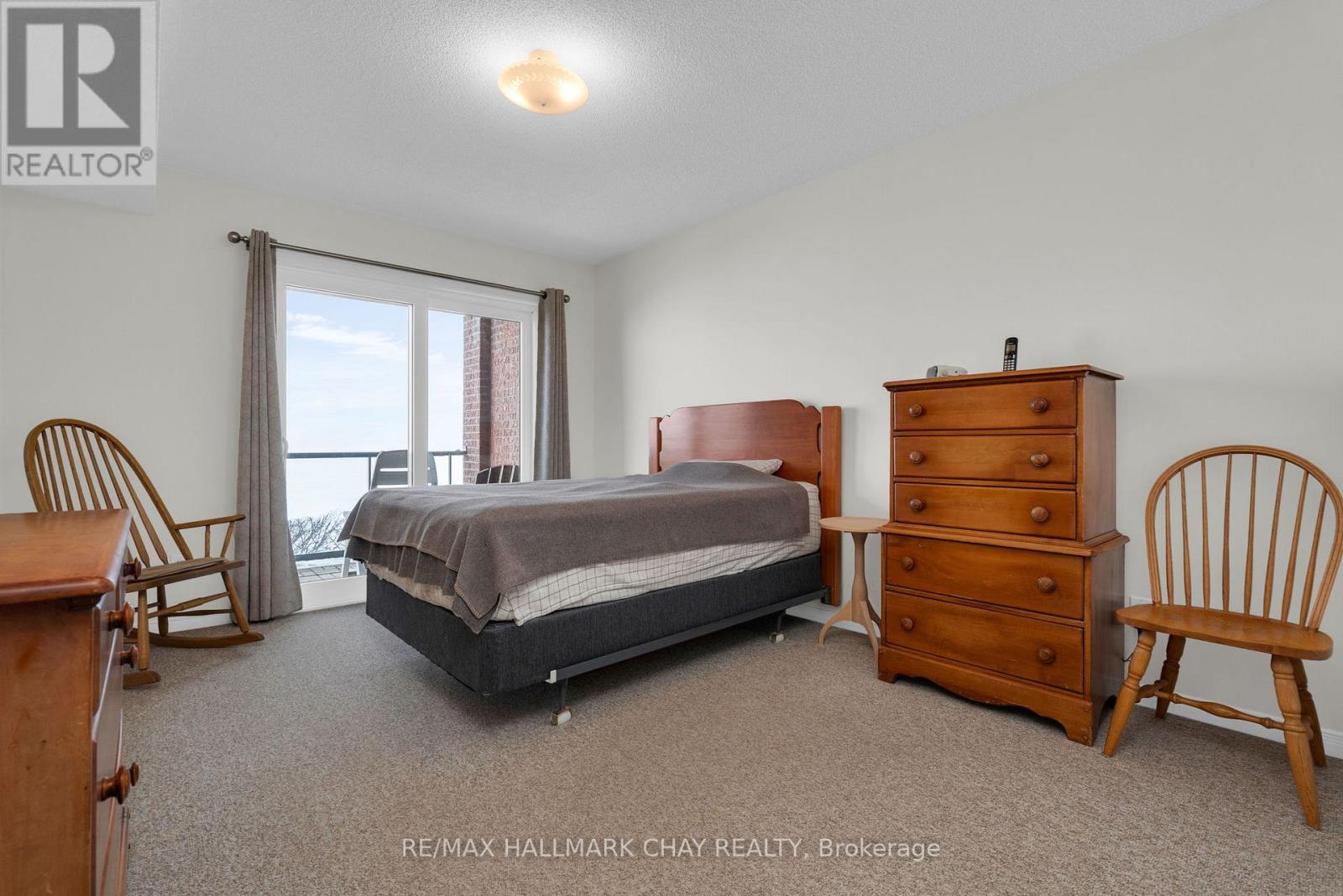 #103 21 KEMPENFELT DRIVE - 11