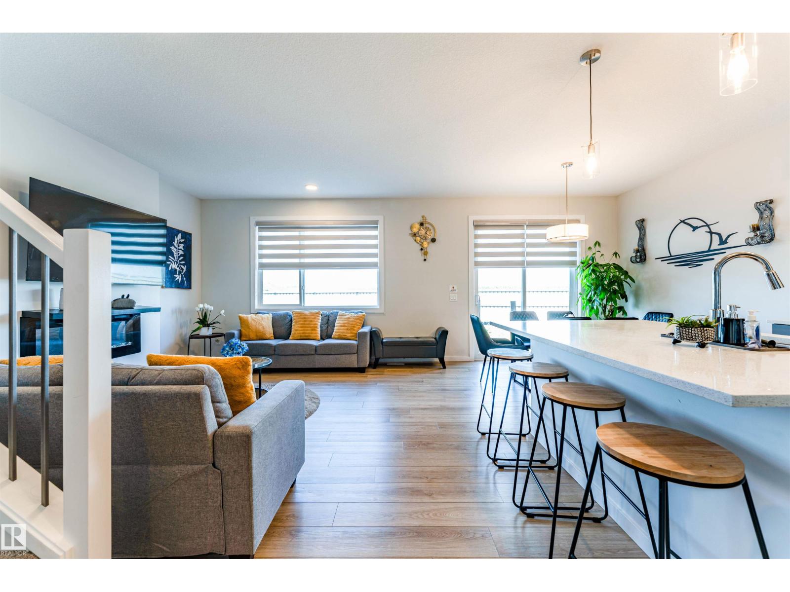 8426 228a ST NW NW - 11