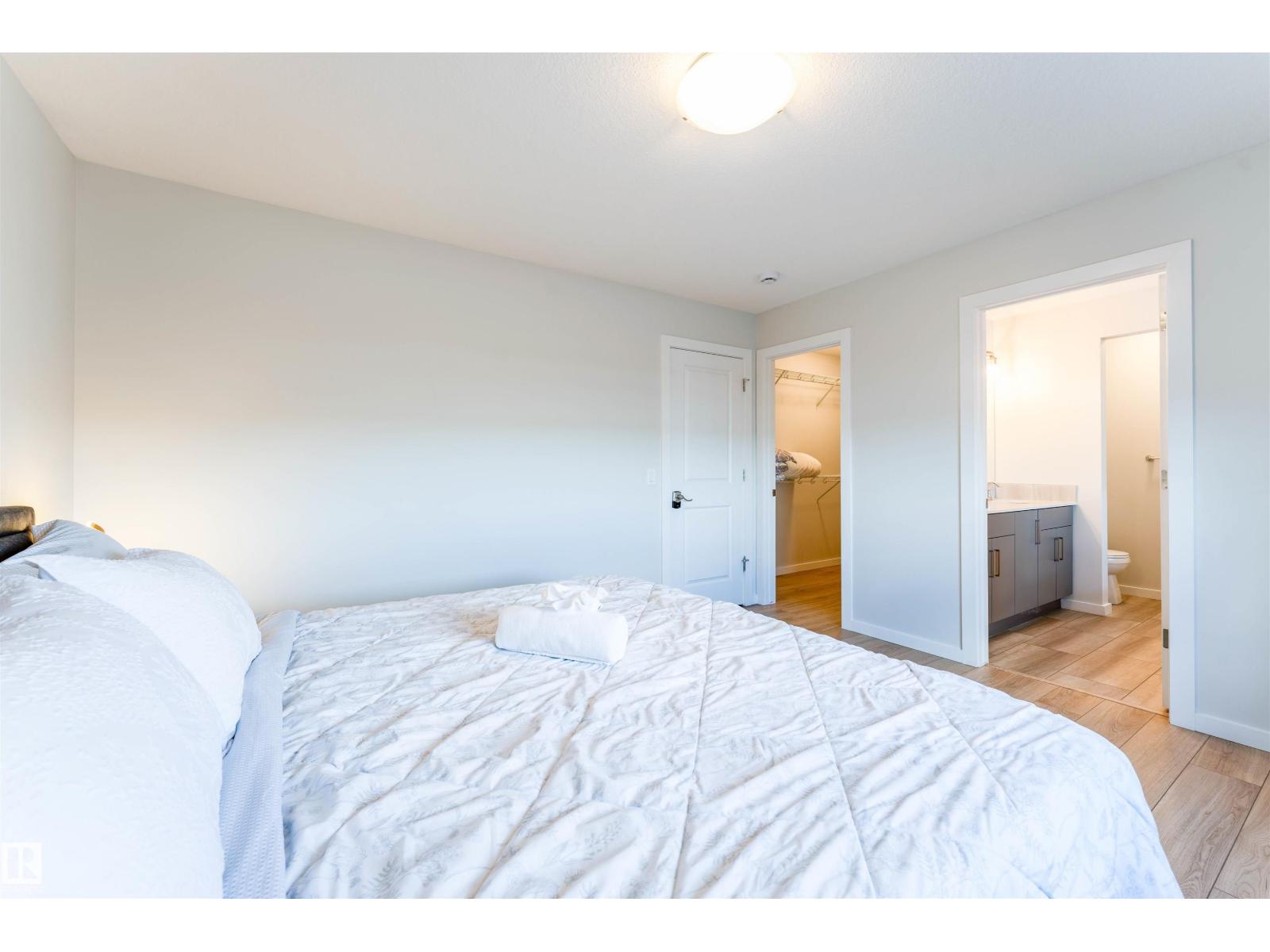 8426 228a ST NW NW - 24