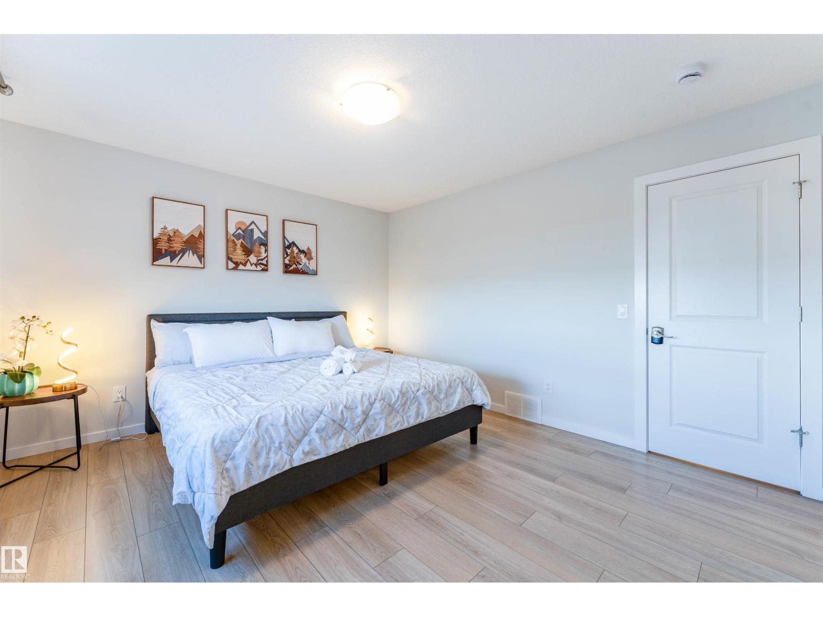 8426 228a ST NW NW - 25