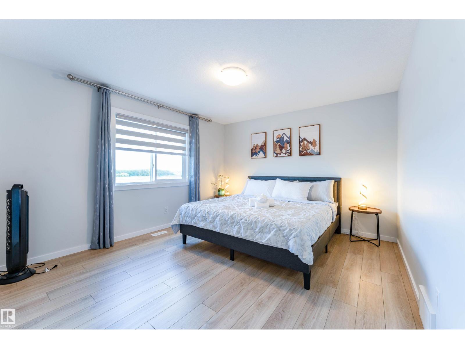 8426 228a ST NW NW - 27