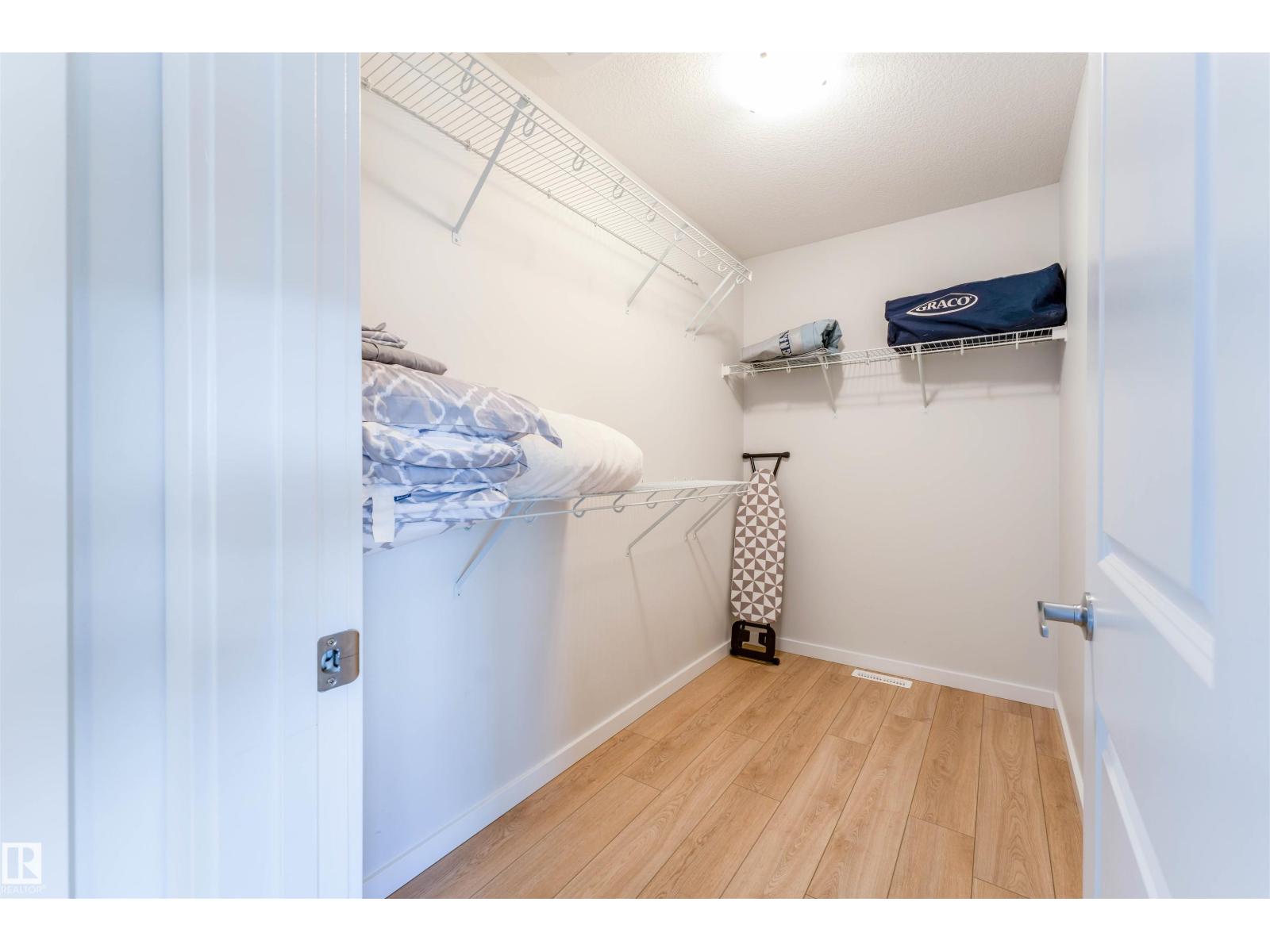 8426 228a ST NW NW - 28