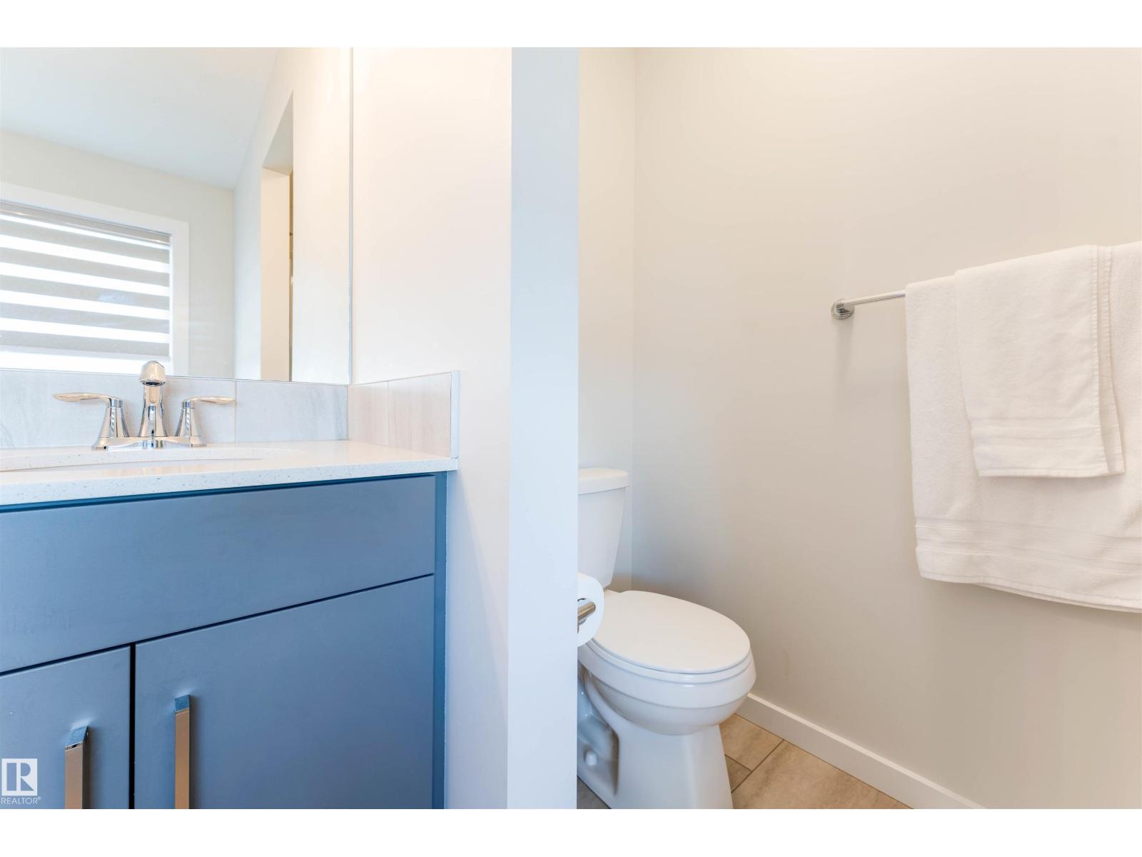 8426 228a ST NW NW - 32