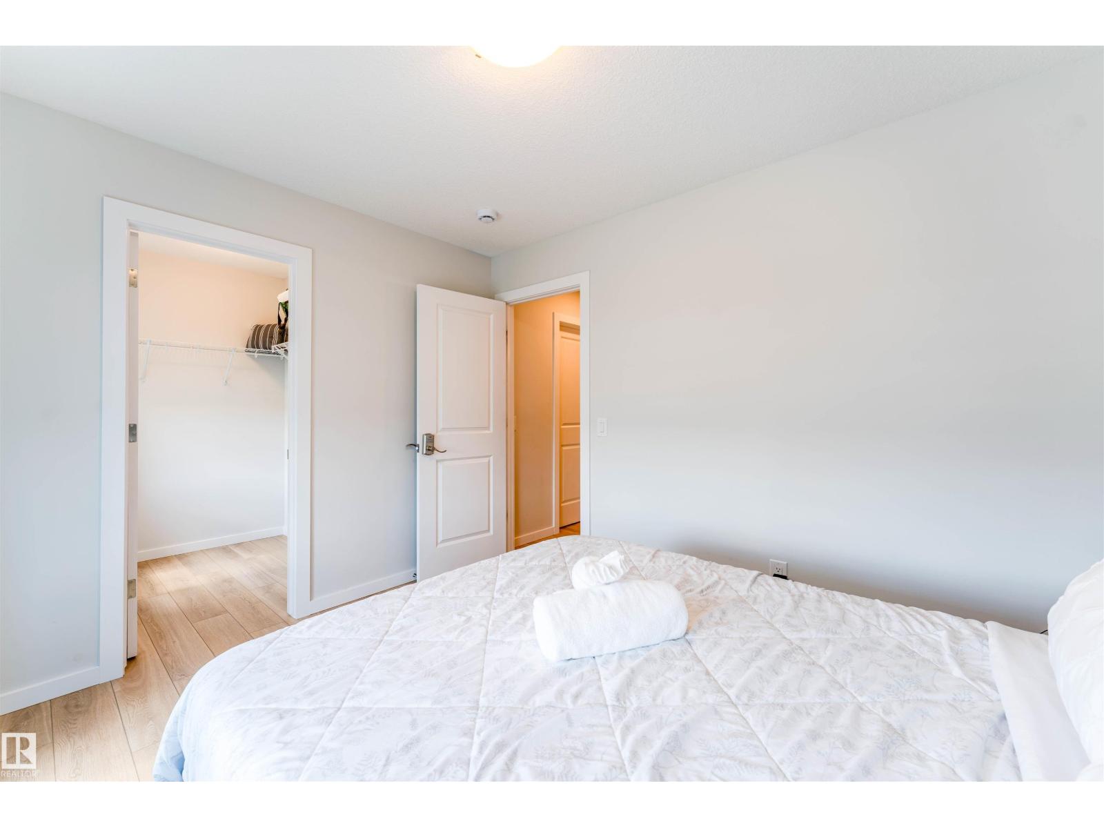 8426 228a ST NW NW - 39