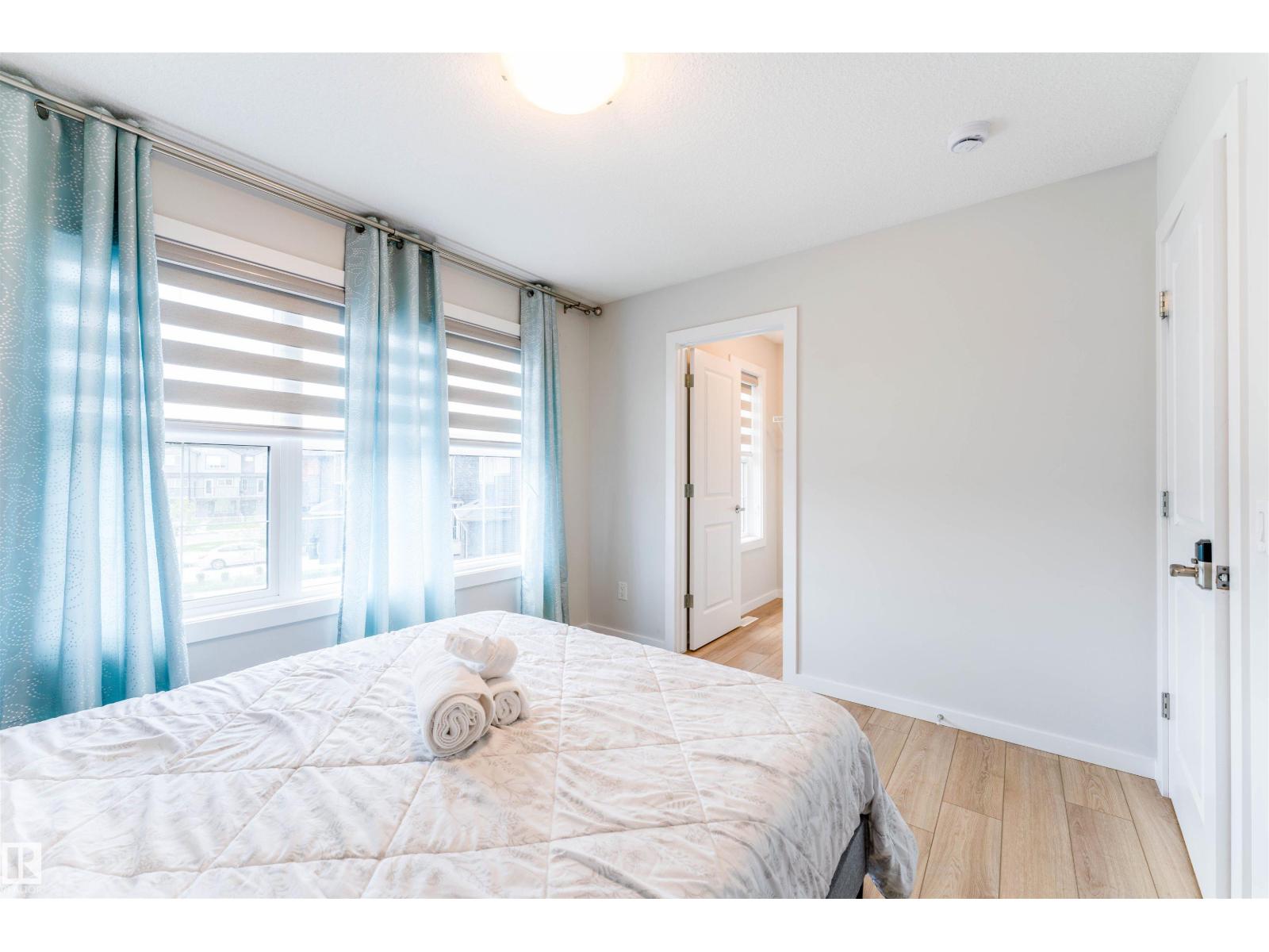 8426 228a ST NW NW - 40