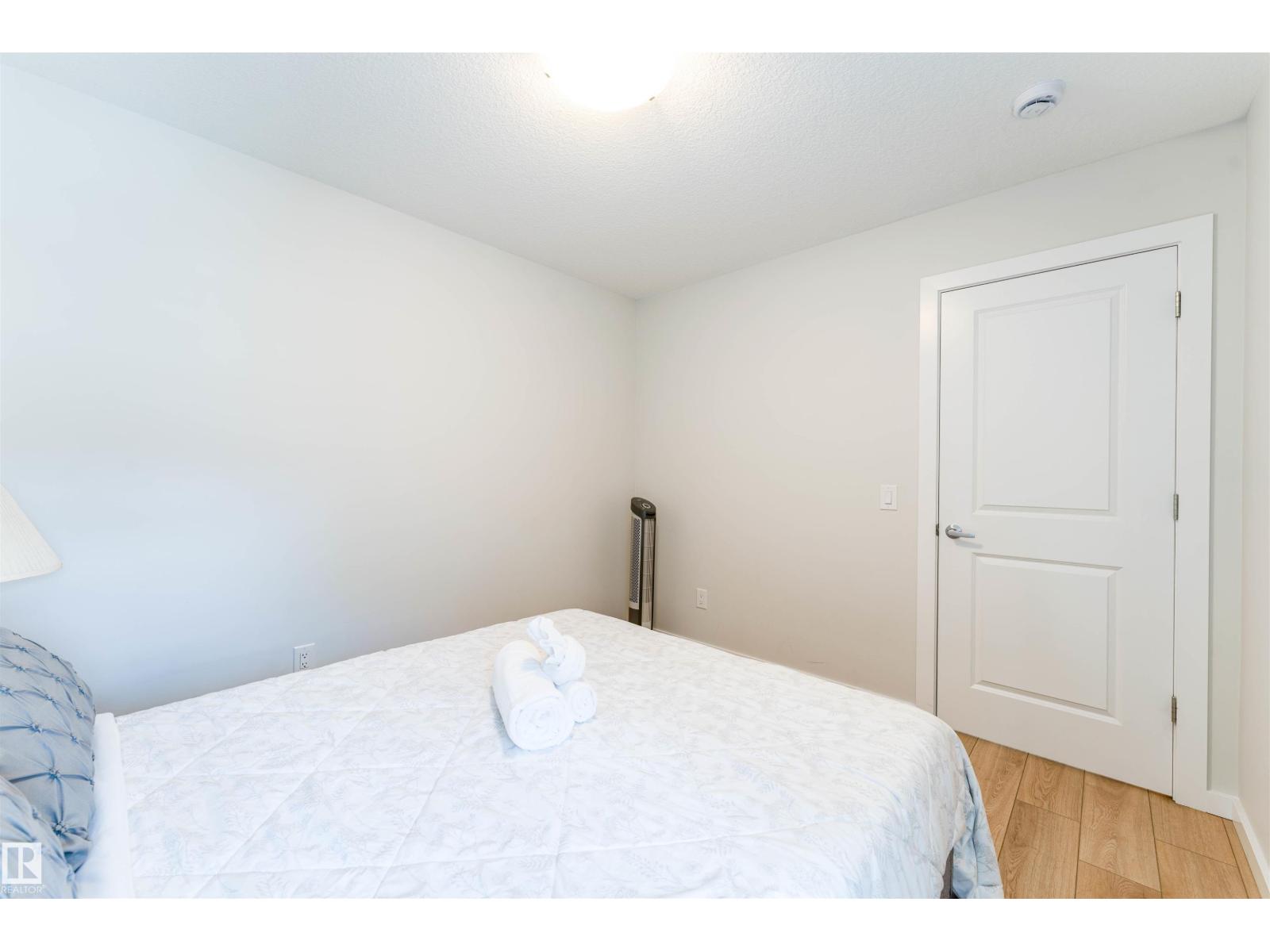 8426 228a ST NW NW - 43