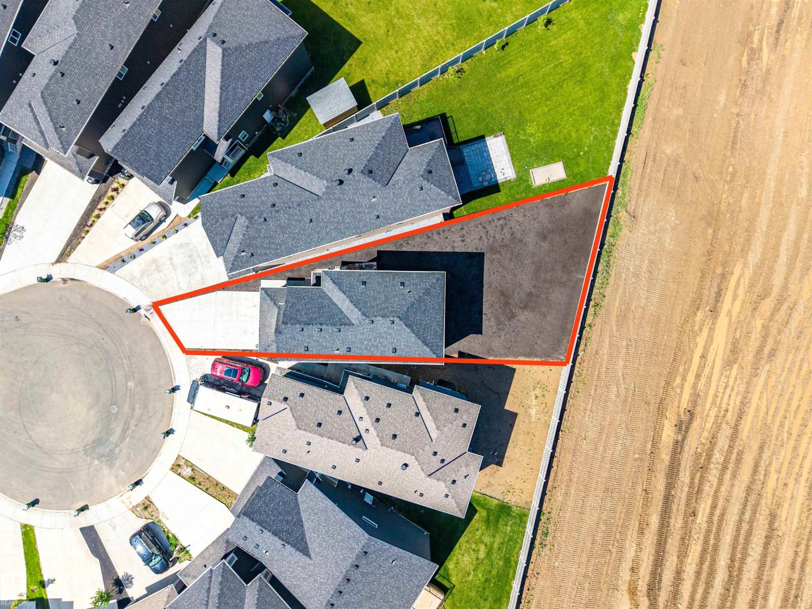 8426 228a ST NW NW - 69