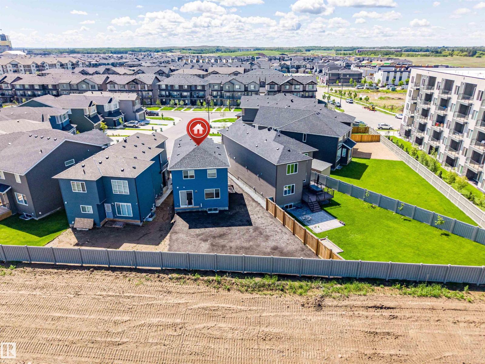 8426 228a ST NW NW - 72