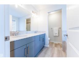 8426 228a St Nw Nw, Edmonton, AB T5T4A3 Photo 29