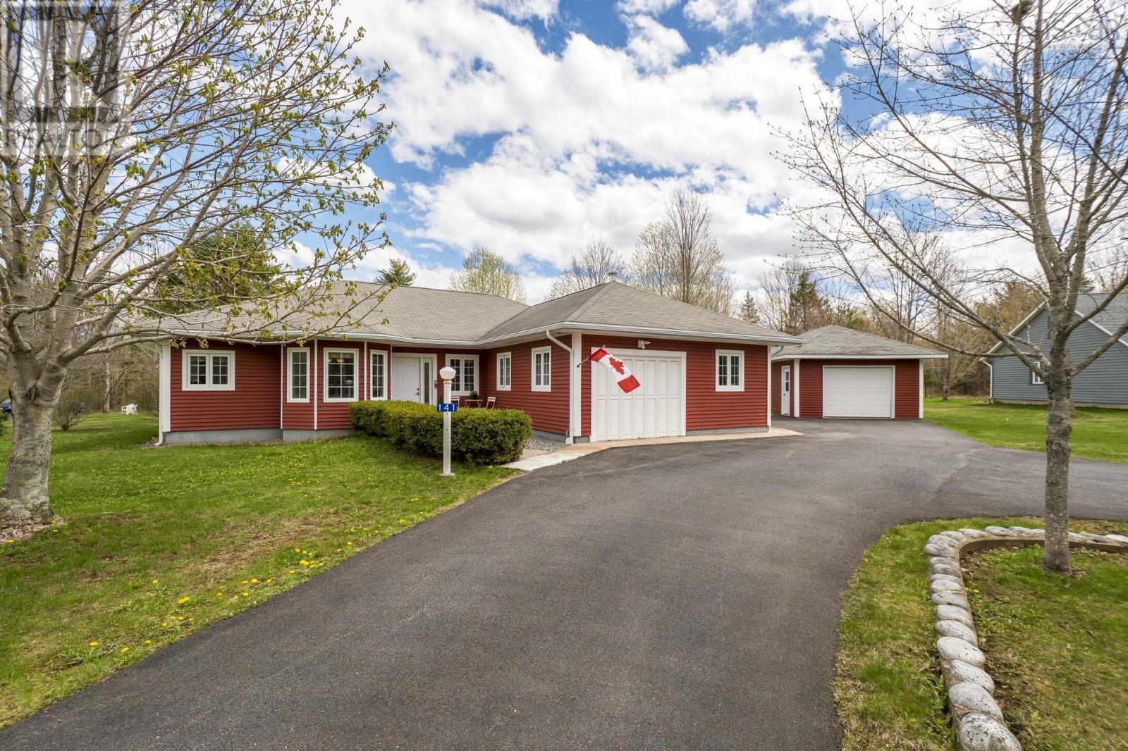 141 Morris Crescent - 1