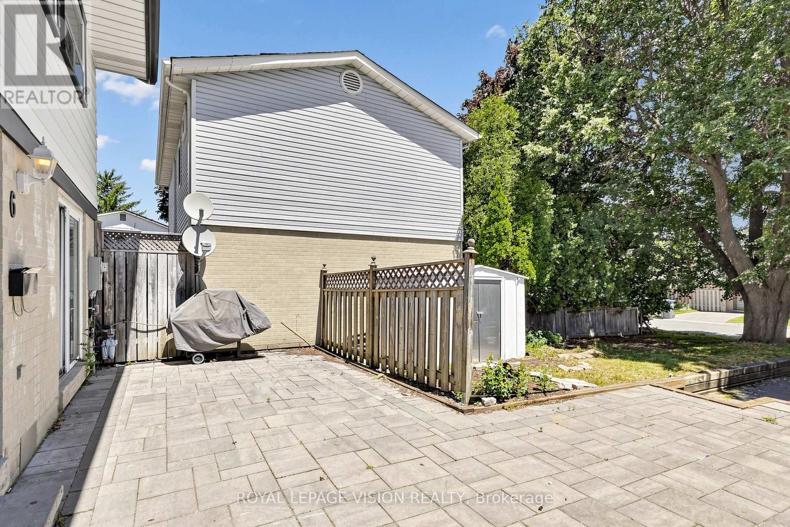 6 HECTOR COURT - 3