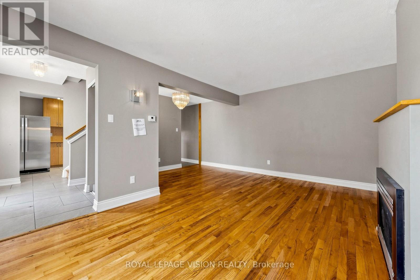 6 HECTOR COURT - 7