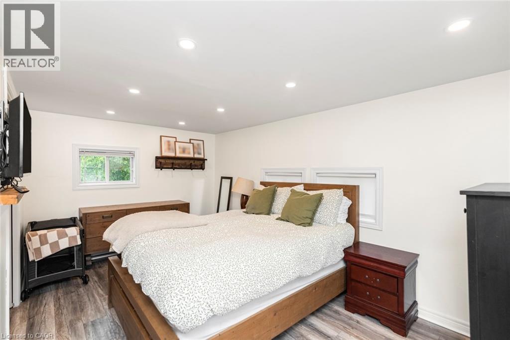 811 TAMARAC Street - 12