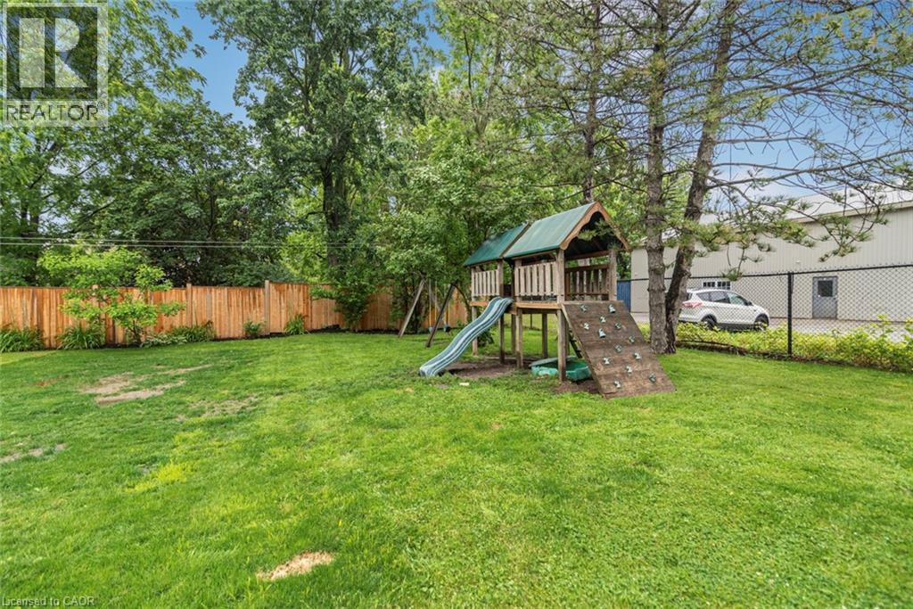 811 TAMARAC Street - 24