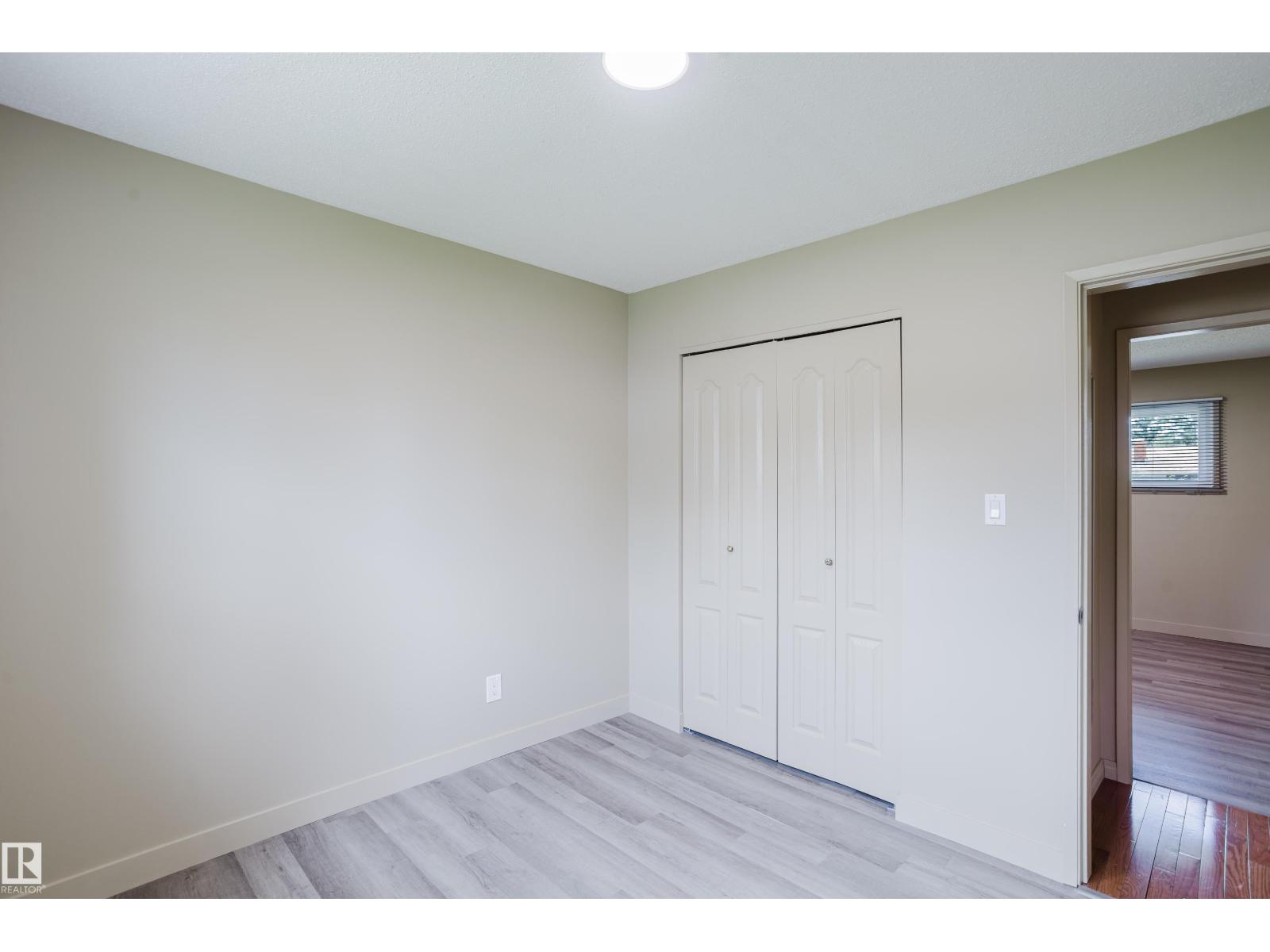 30 BRAMPTON ST S — photo 19