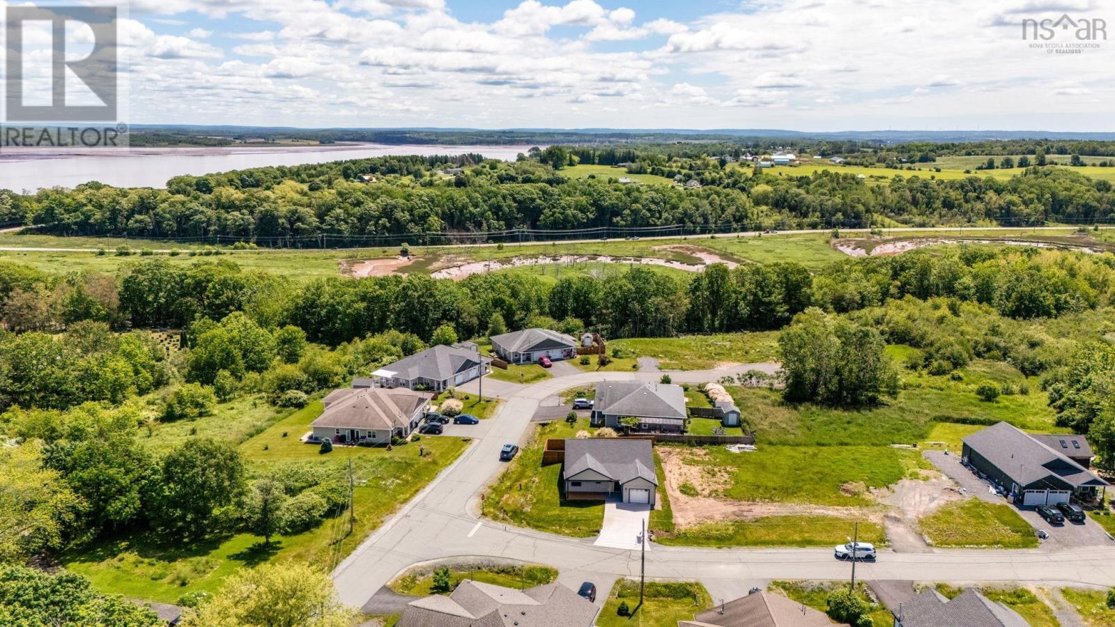 Property 34 of 37 of 5 McCully Crescent