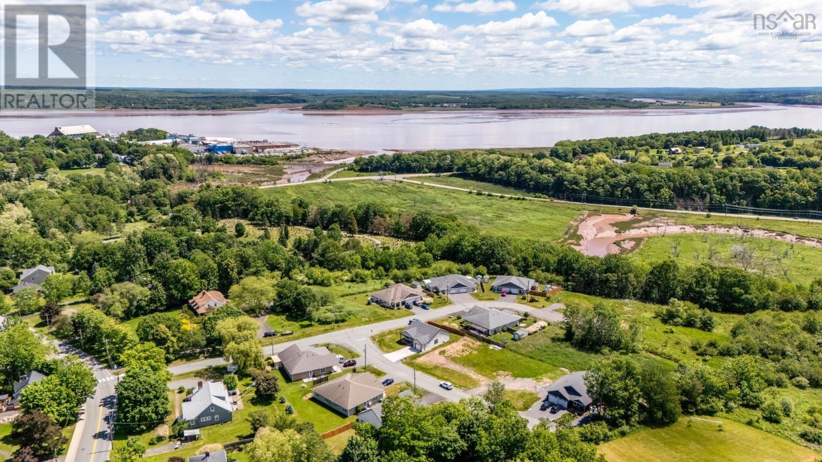 Property 36 of 37 of 5 McCully Crescent