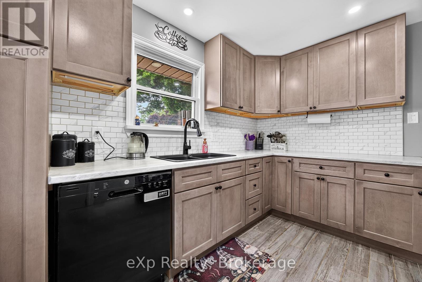 29 CONCESSION STREET E - Image 7