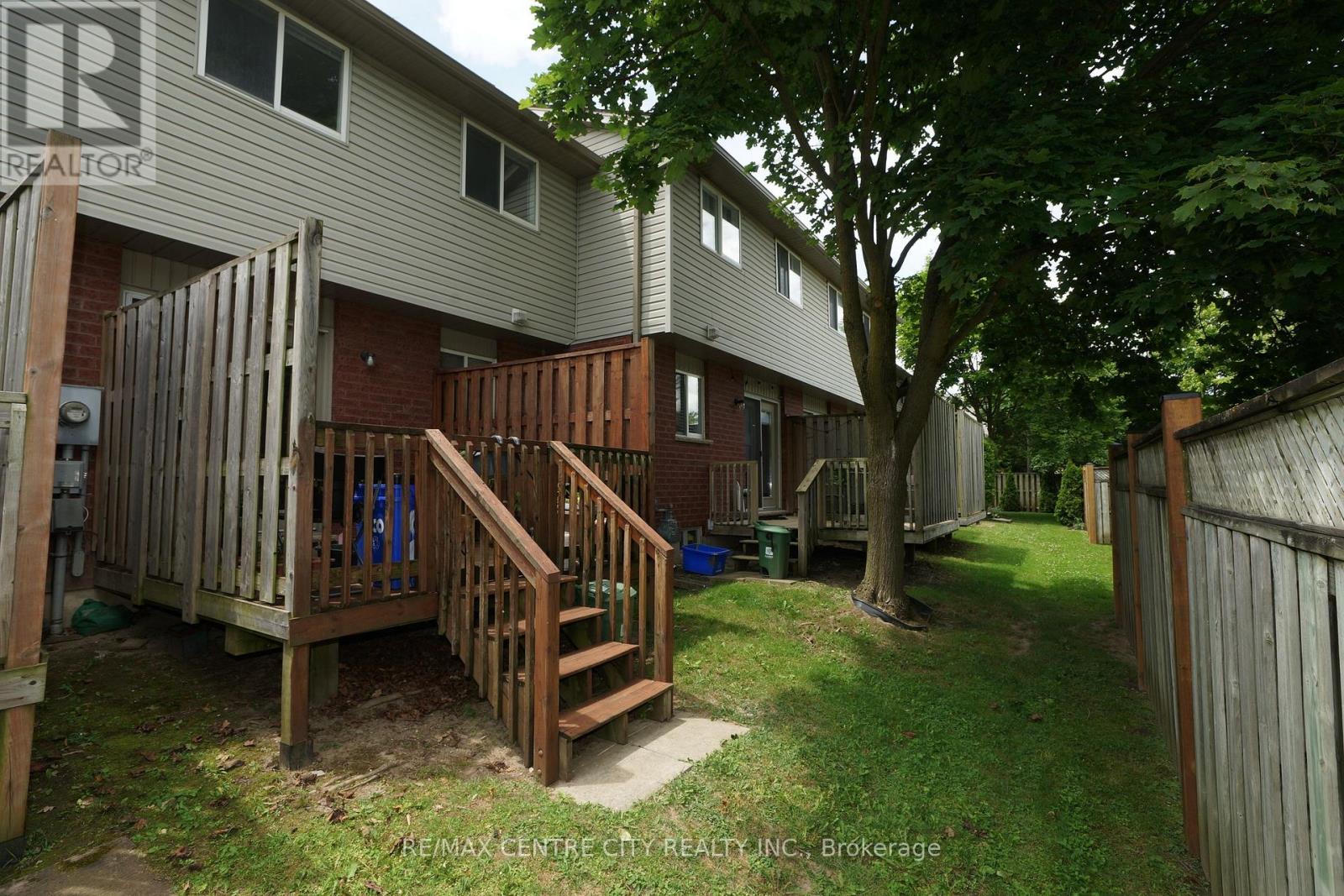 #8 50 CHAPMAN COURT - 19