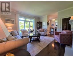 57 MacPherson Avenue thumbnail 18