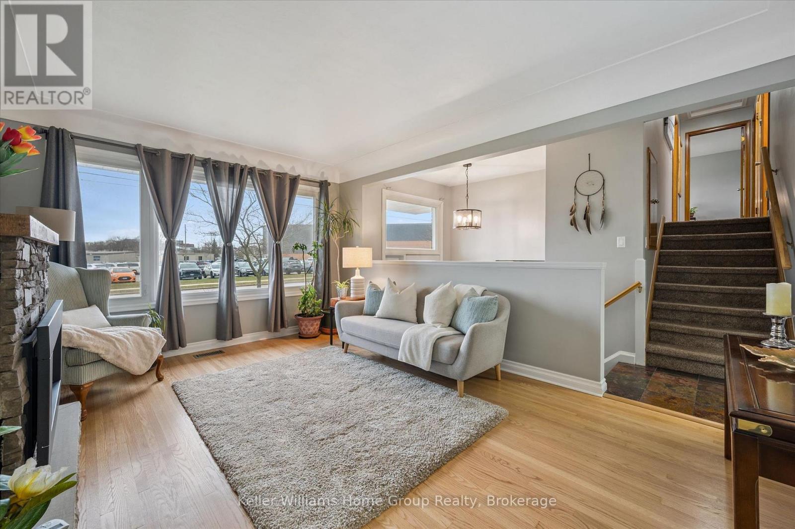 44 MEYER DRIVE - 17
