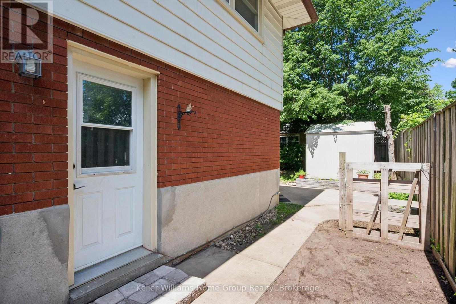 44 MEYER DRIVE - 32