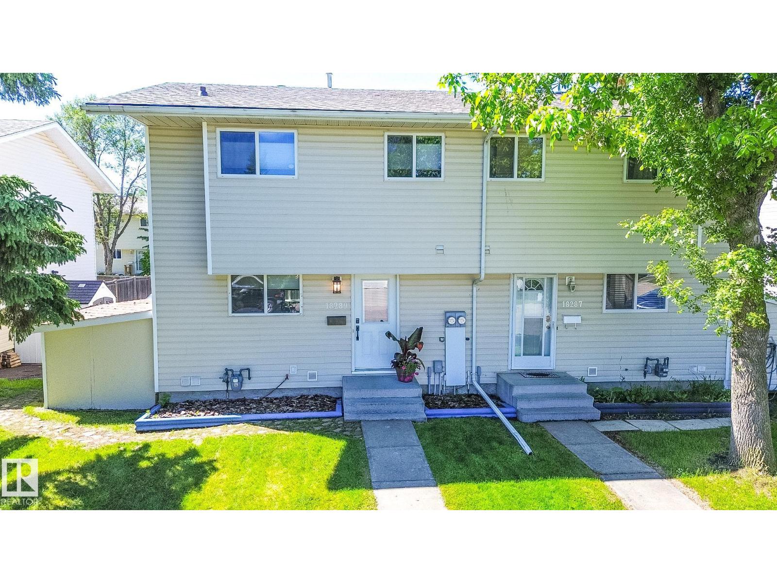 18289 74 AV NW - 1