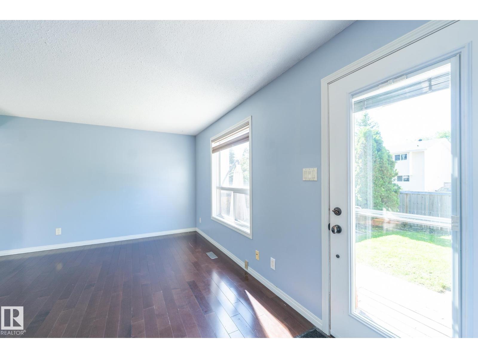 18289 74 AV NW - 16