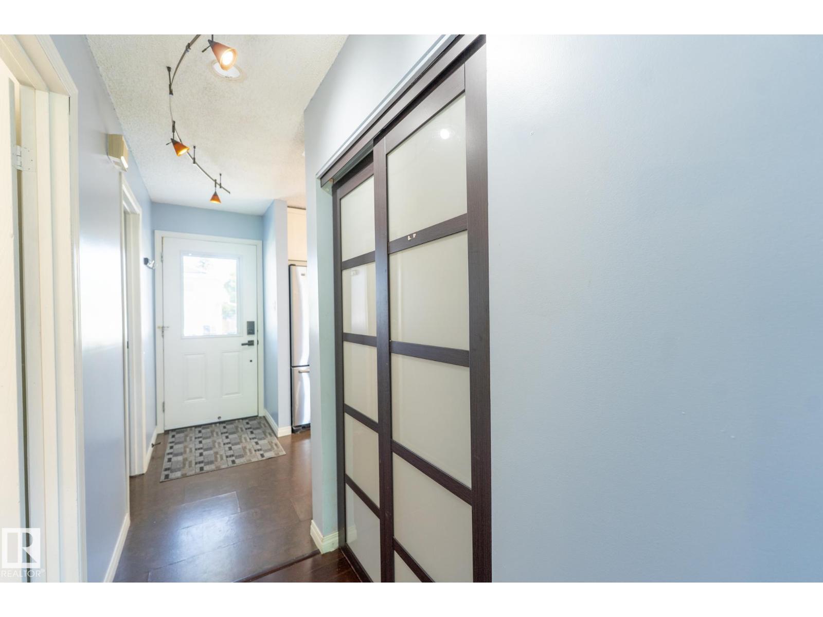 18289 74 AV NW - 17