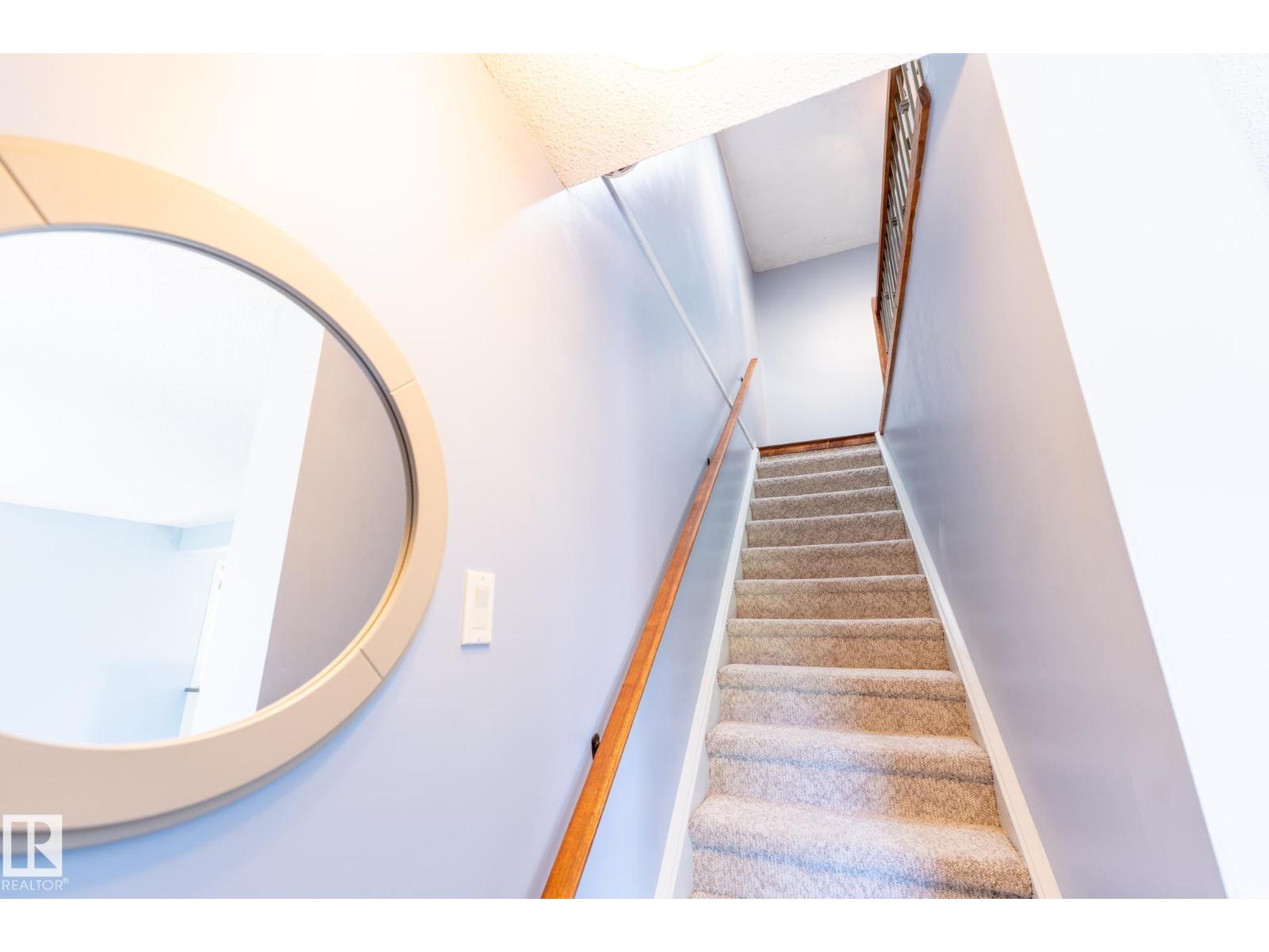 18289 74 AV NW - 19