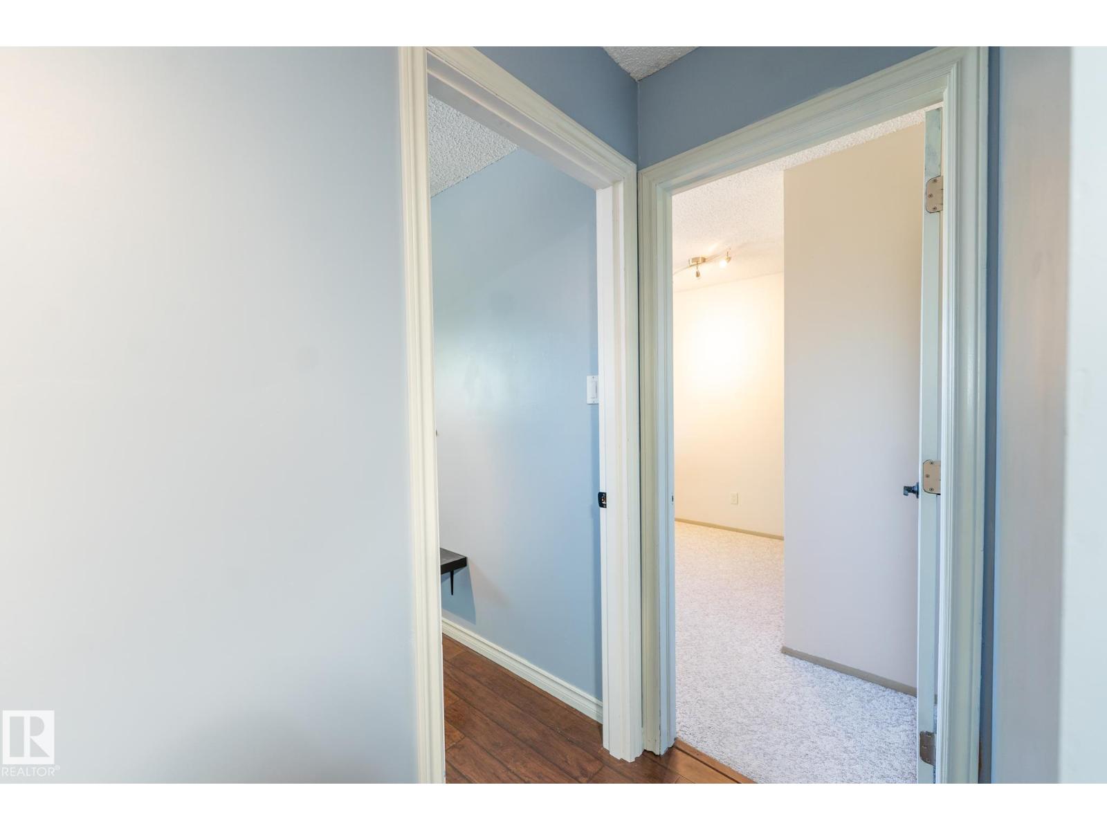 18289 74 AV NW - 30