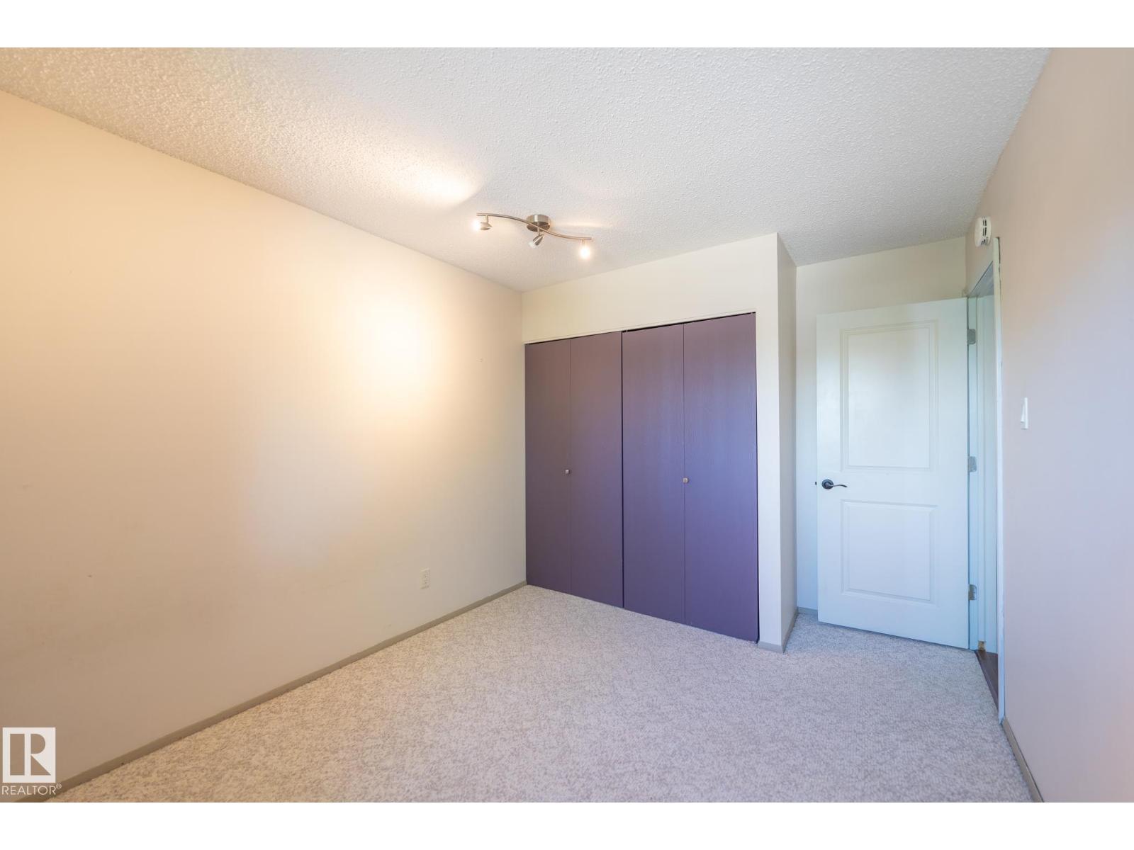 18289 74 AV NW - 36