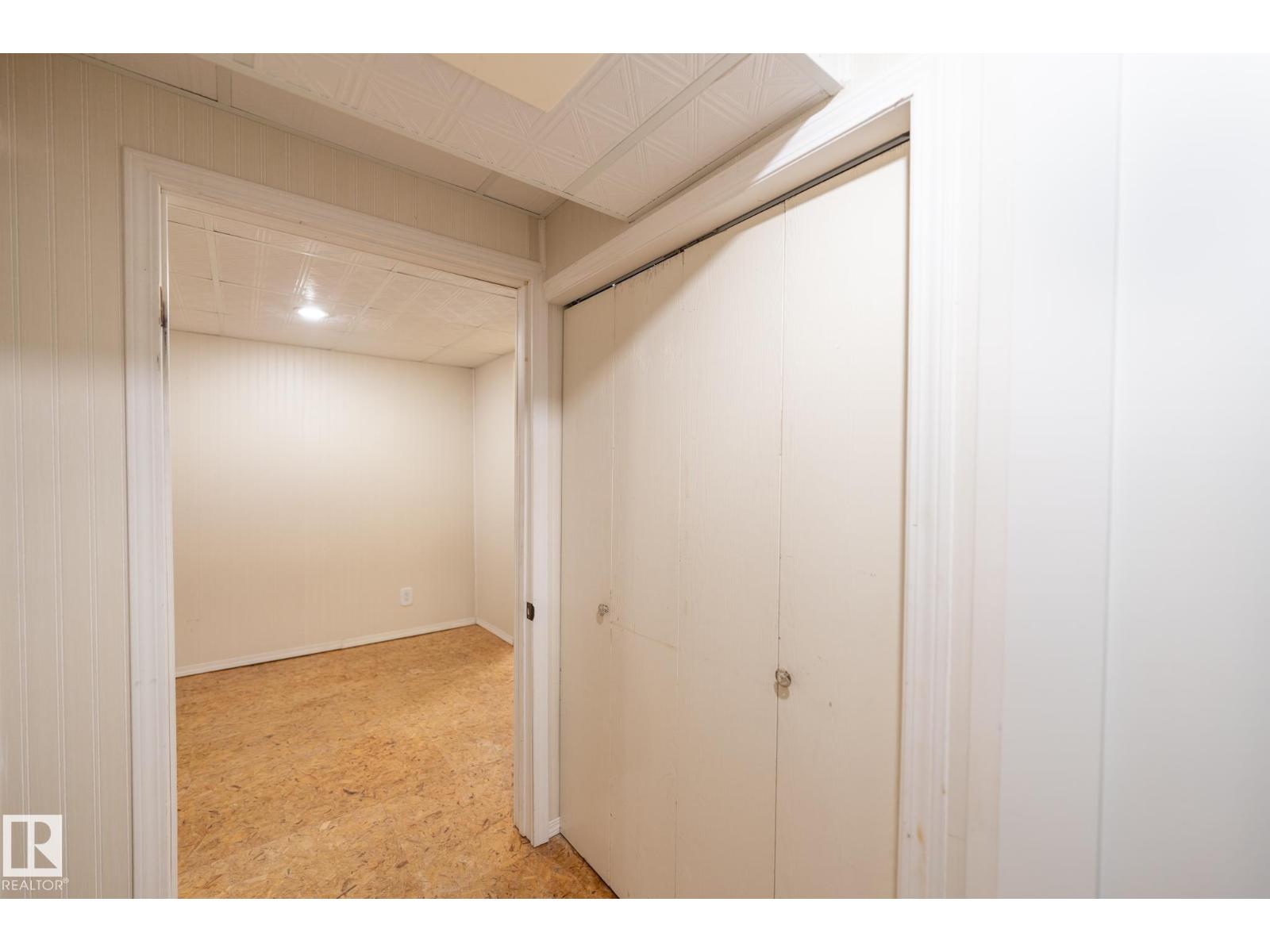 18289 74 AV NW - 45