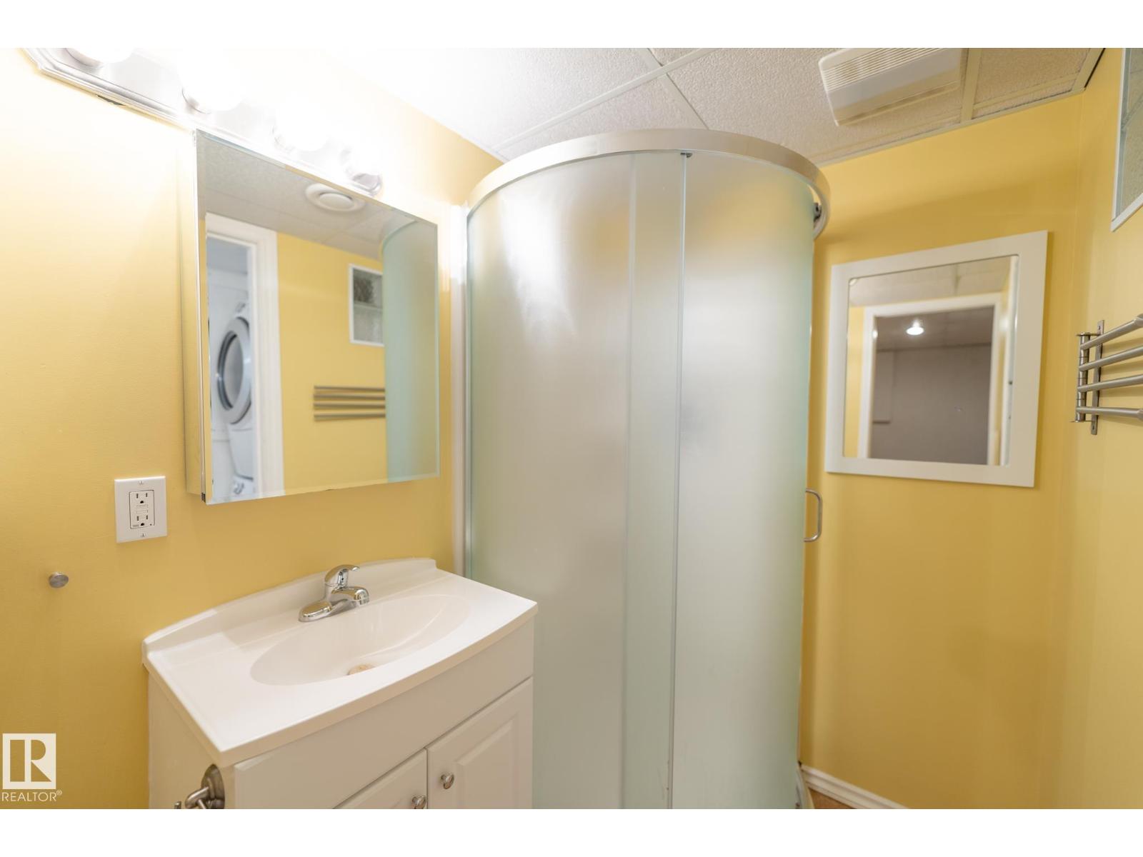 18289 74 AV NW - 52