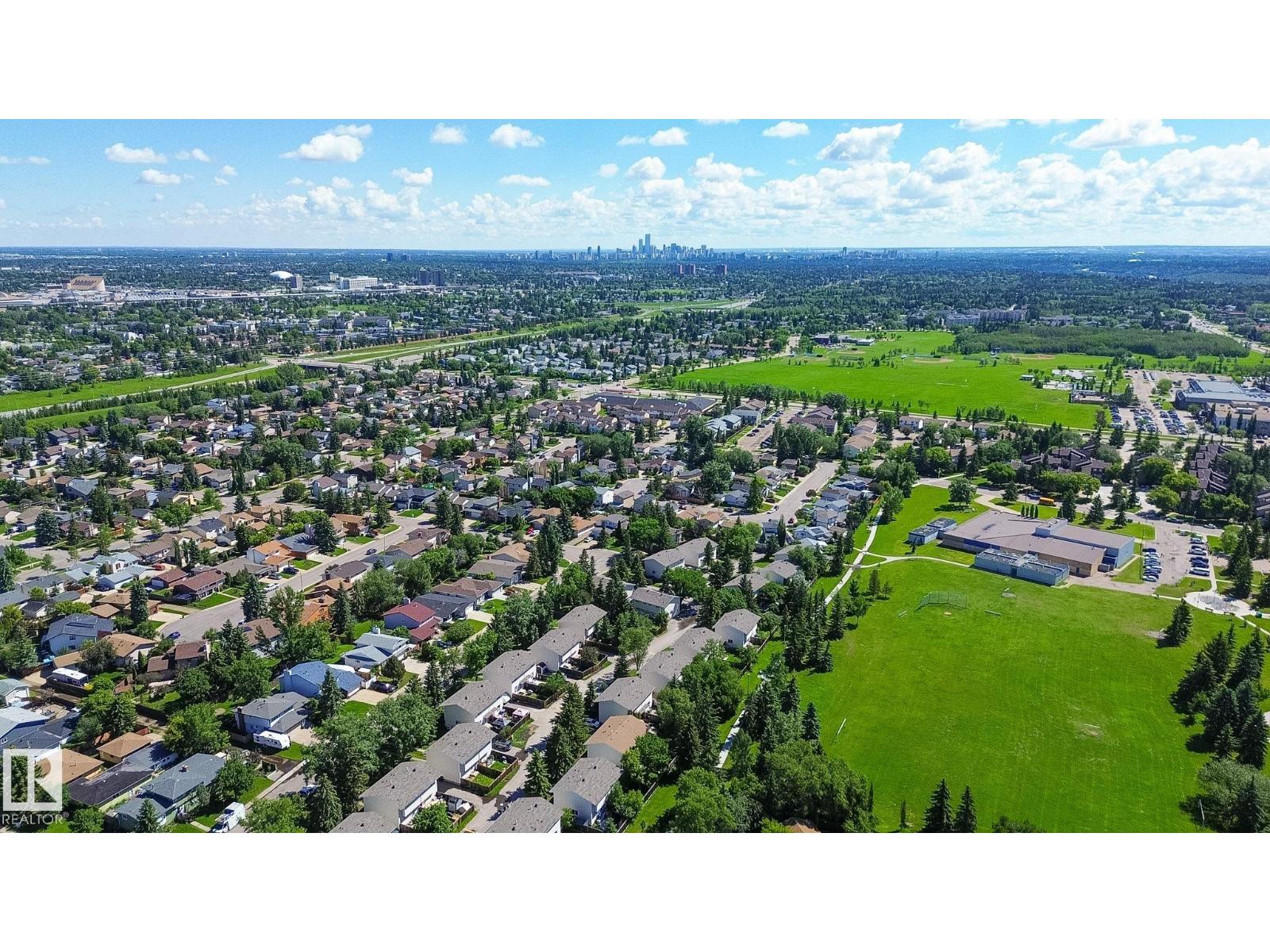 18289 74 AV NW - 73