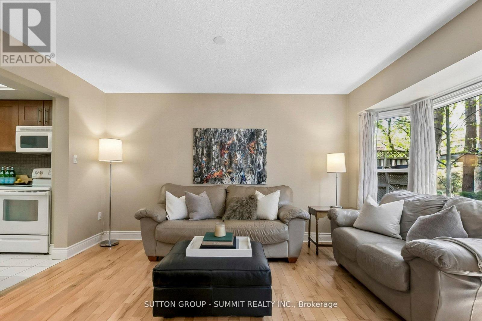 10 TAMARACK CIRCLE - 12