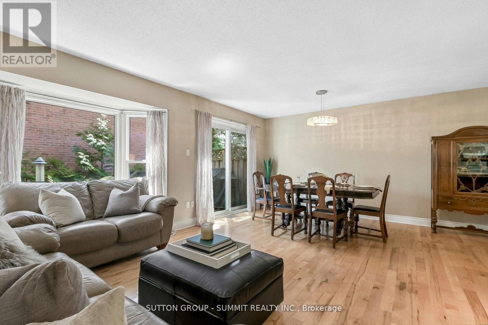 10 TAMARACK CIRCLE - 14