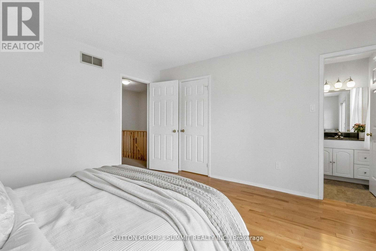 10 TAMARACK CIRCLE - 33