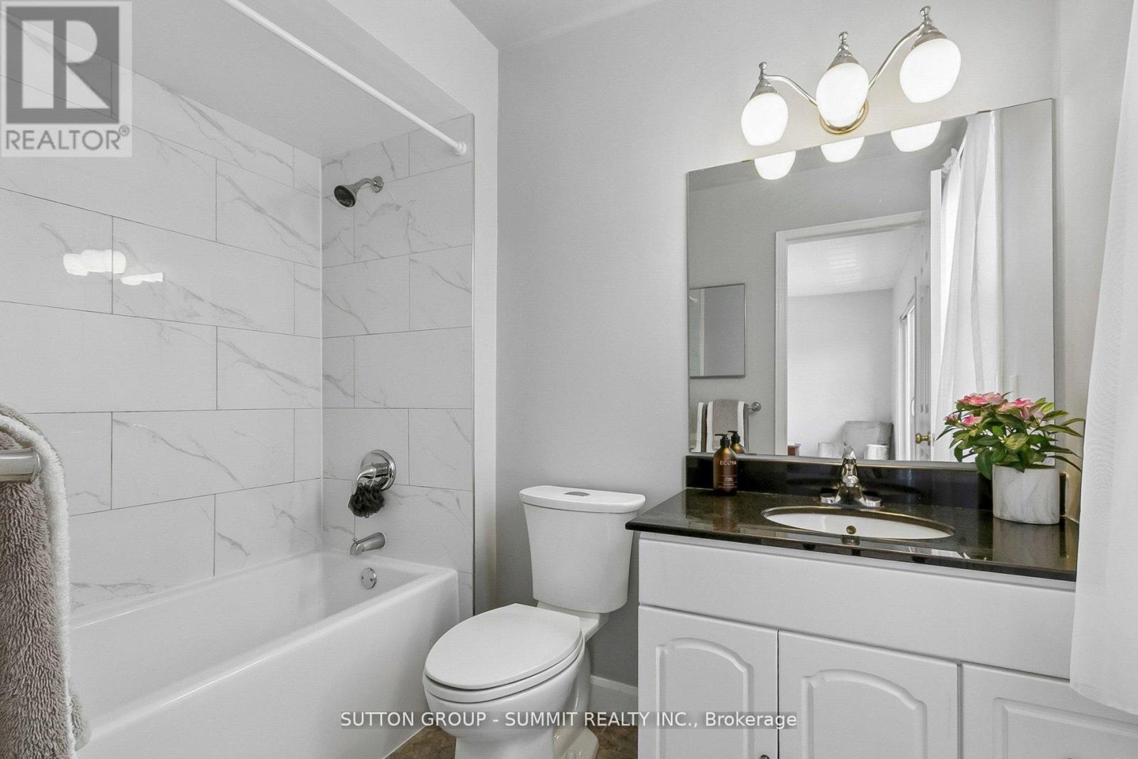 10 TAMARACK CIRCLE - 34