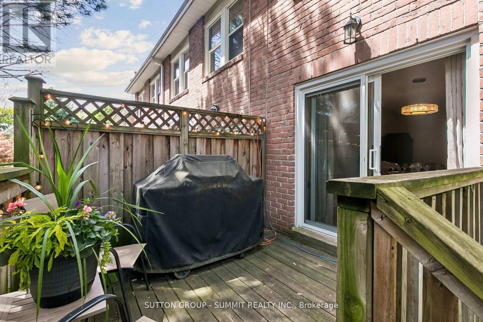 10 TAMARACK CIRCLE - 48