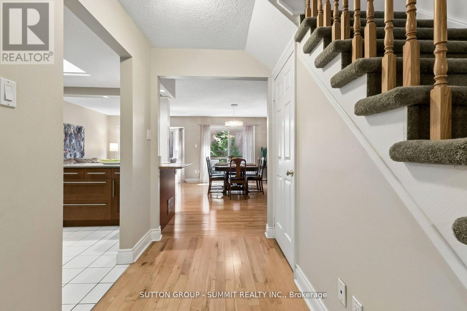 10 TAMARACK CIRCLE - 8