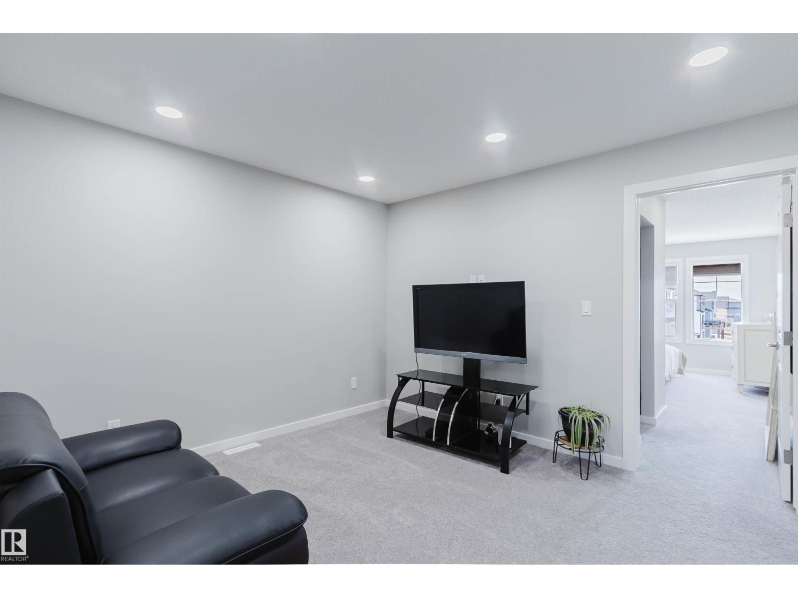 343 EDGEMONT DR NW - 20