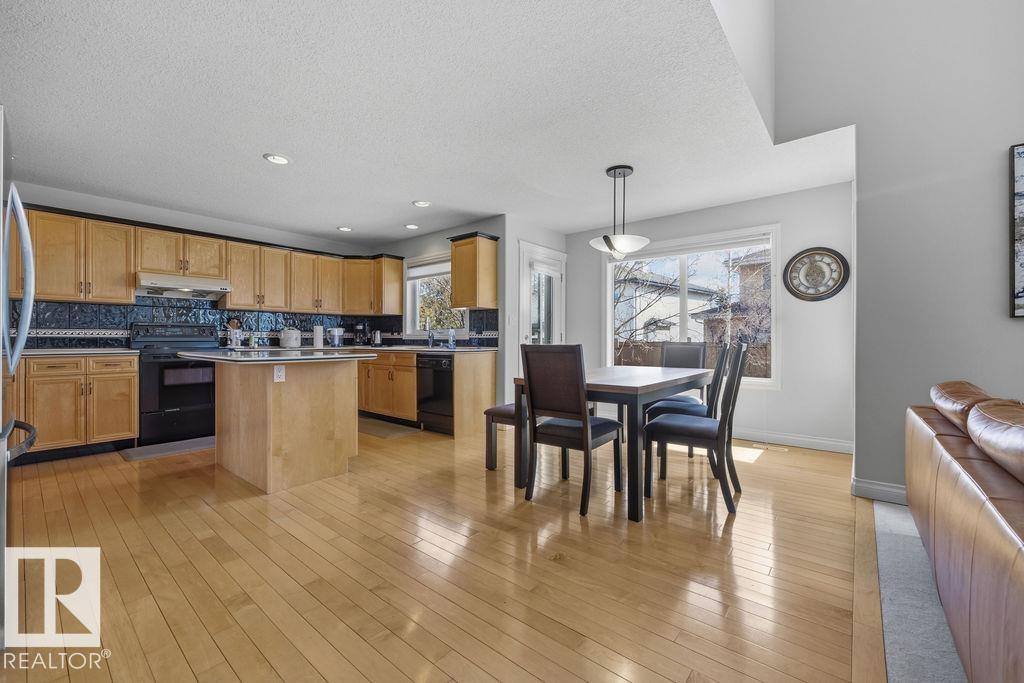 11551 14 AV NW - 26