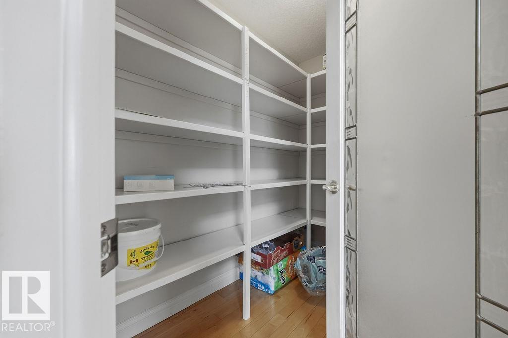 11551 14 AV NW - 28