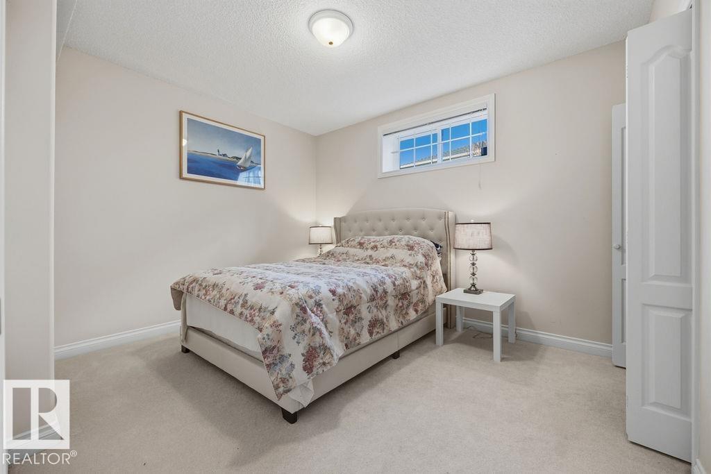 11551 14 AV NW - 60