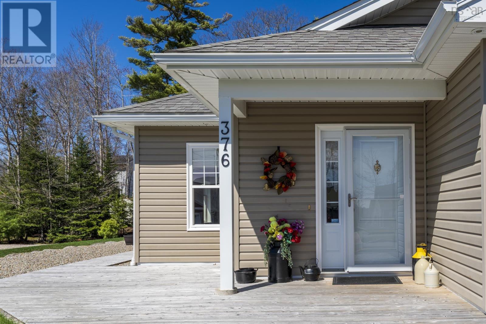 376 Glen Allan Drive - 3