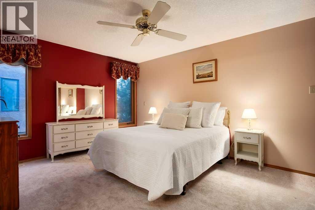 King-sized, main floor primary bedroom