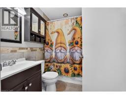 4pc Bathroom - 29 Concession Street E, Tillsonburg, ON N4G1N9 Photo 14